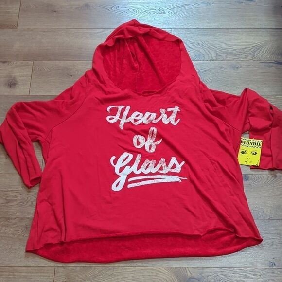Lyric Culture Blondie Heart of Glass Red Hodded Boxie Relaxed Sweatshirt 1X NWT - Picture 1 of 8